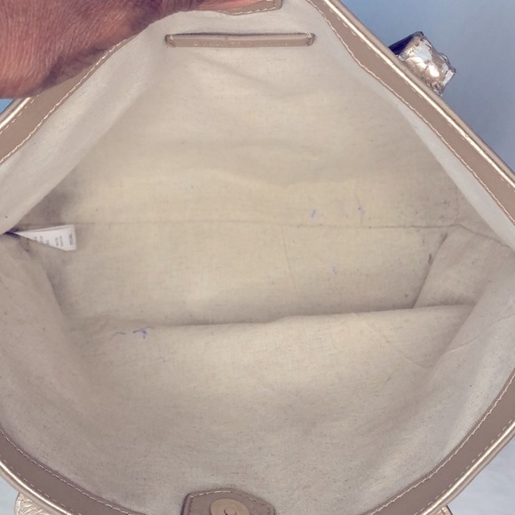 MARK & GRAHAM gold genuine leather tote. - Picture 14 of 16